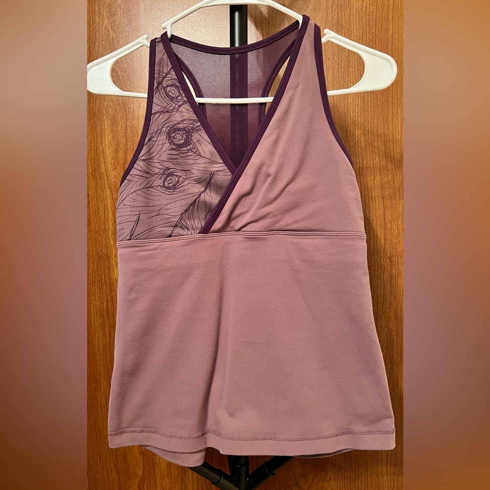 Lululemon tank top